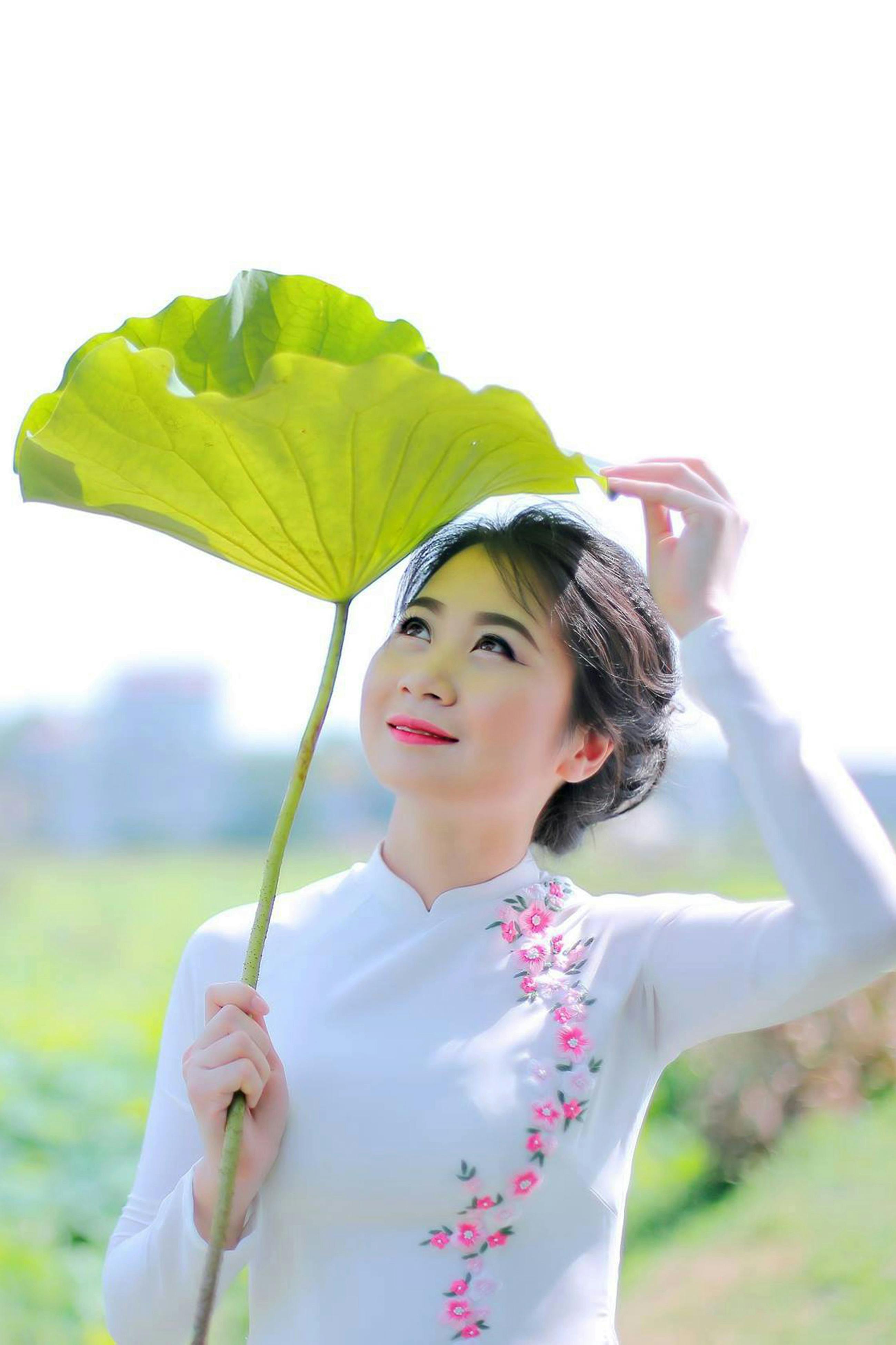 森林的秘密：温暖冒险与成长海报